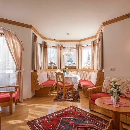 Viktoria & Joggl Hotel 3*