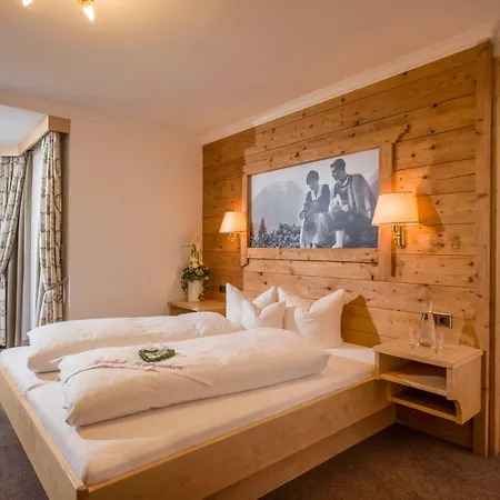 Viktoria & Joggl Hotel 3*