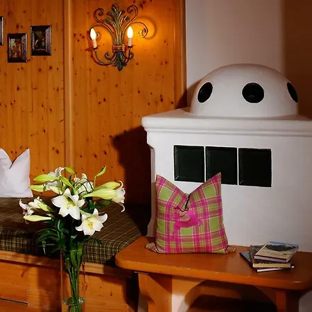 Viktoria & Joggl مايرهوفن