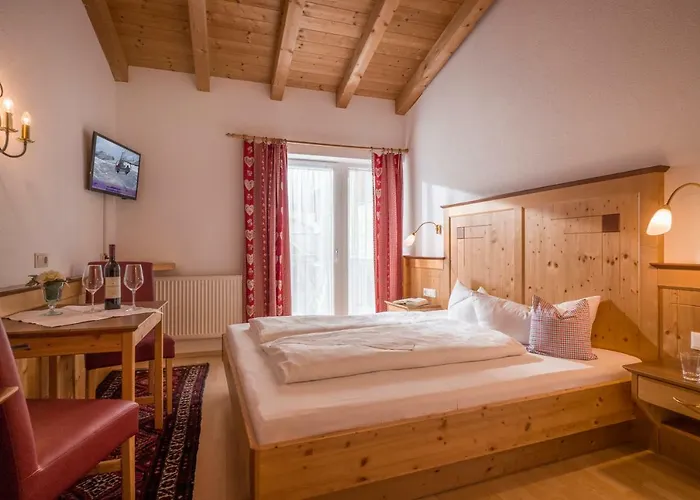 Viktoria & Joggl Hotel 3*