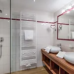 Viktoria & Joggl Hotel 3*